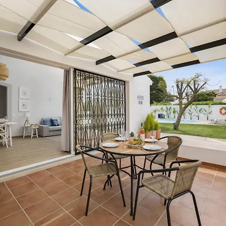 Villa Lela By *
